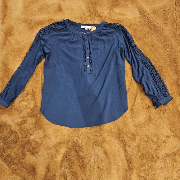 LOFT blouse - Picture 4 of 9